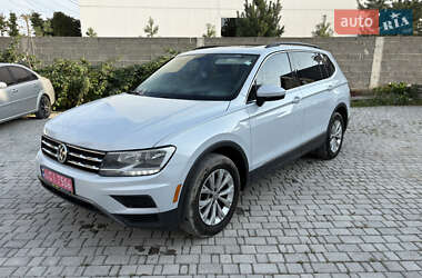 Позашляховик / Кросовер Volkswagen Tiguan 2018 в Львові