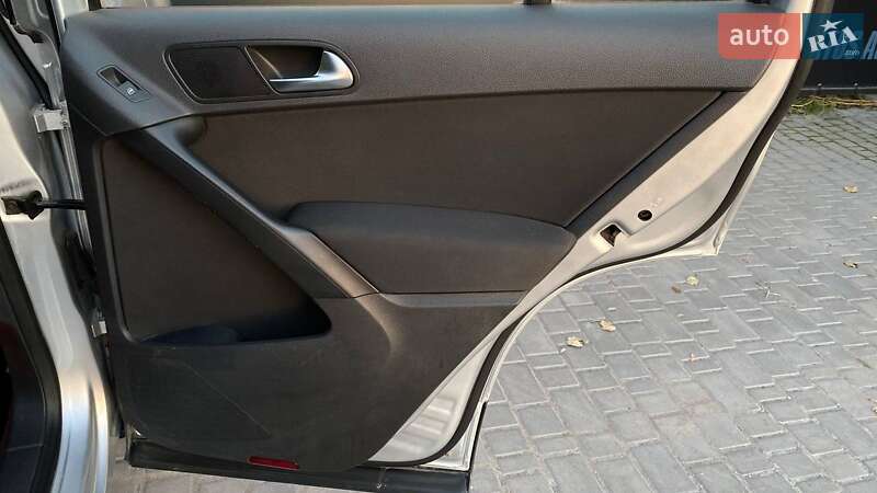 Внедорожник / Кроссовер Volkswagen Tiguan 2010 в Виннице фото 33 Внедорожник / Кроссовер Volkswagen Tiguan 2010 в Виннице