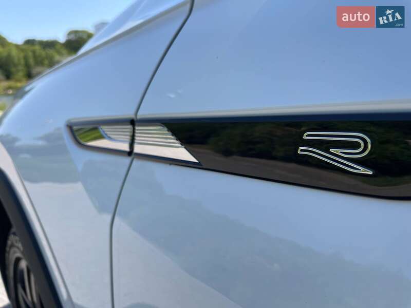 Внедорожник / Кроссовер Volkswagen Tiguan 2022 в Днепре