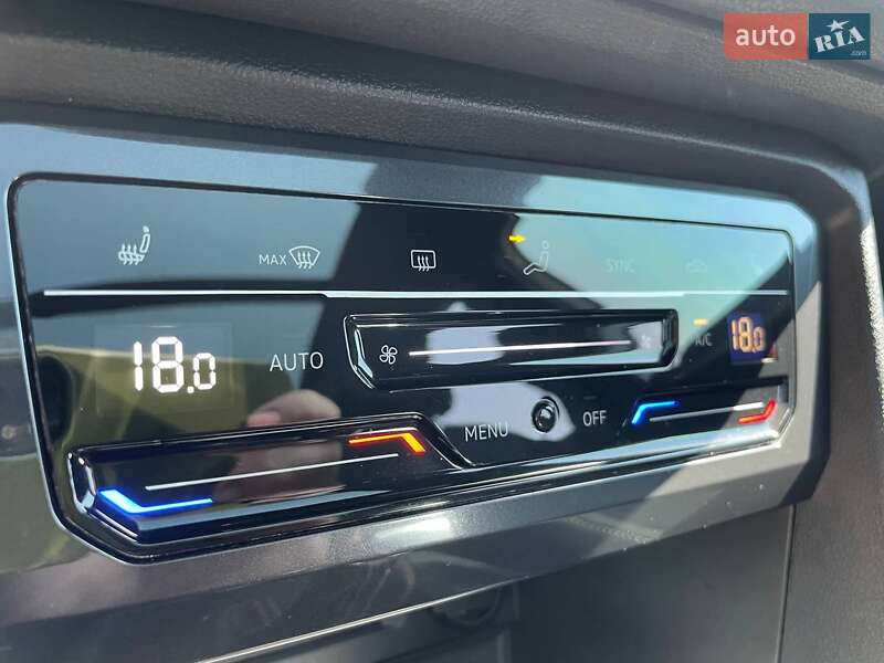 Внедорожник / Кроссовер Volkswagen Tiguan 2022 в Днепре