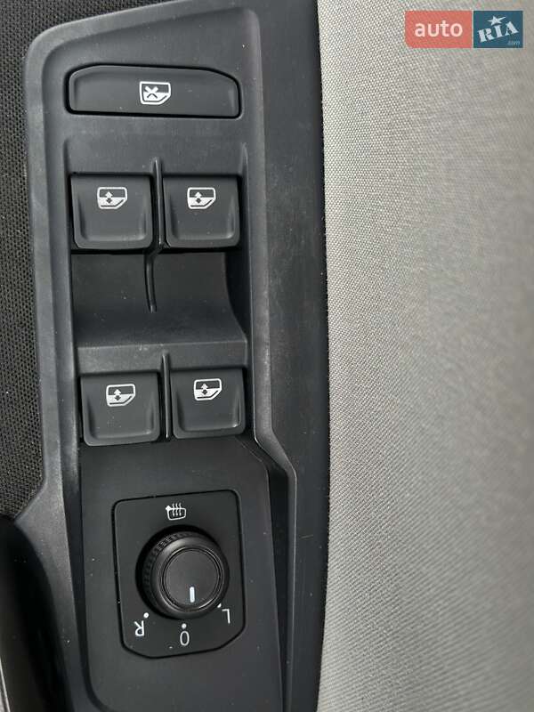 Внедорожник / Кроссовер Volkswagen Tiguan 2018 в Черновцах