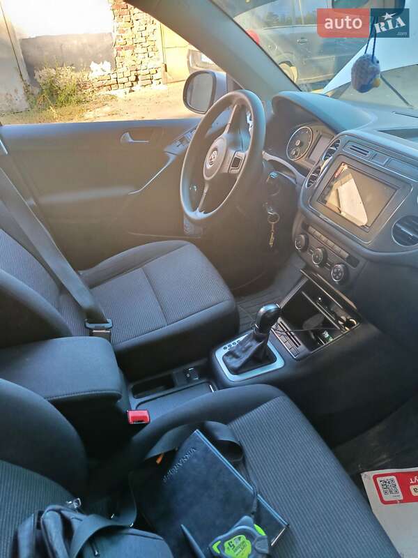 Внедорожник / Кроссовер Volkswagen Tiguan 2017 в Малине