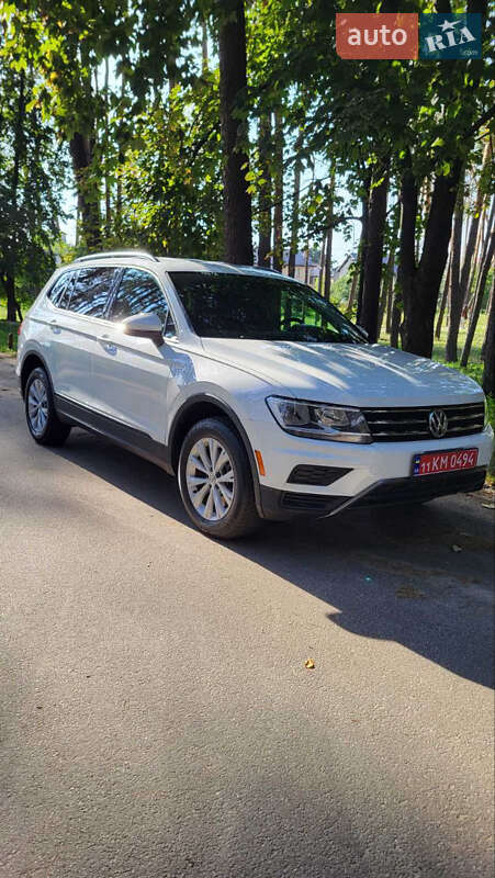 Внедорожник / Кроссовер Volkswagen Tiguan 2018 в Киеве