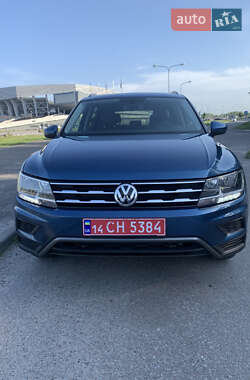 Внедорожник / Кроссовер Volkswagen Tiguan 2018 в Львове