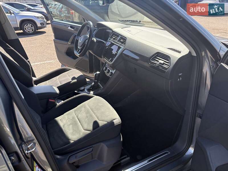 Внедорожник / Кроссовер Volkswagen Tiguan 2017 в Киеве