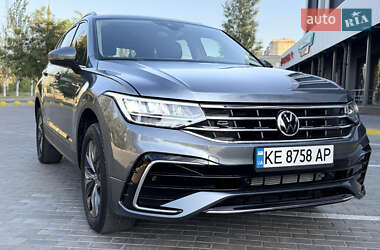 Внедорожник / Кроссовер Volkswagen Tiguan 2023 в Каменском