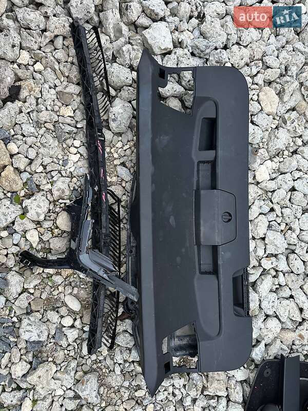 Внедорожник / Кроссовер Volkswagen Tiguan 2019 в Львове