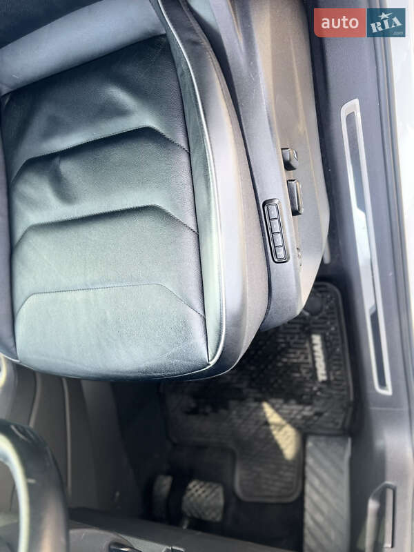 Внедорожник / Кроссовер Volkswagen Tiguan 2018 в Львове