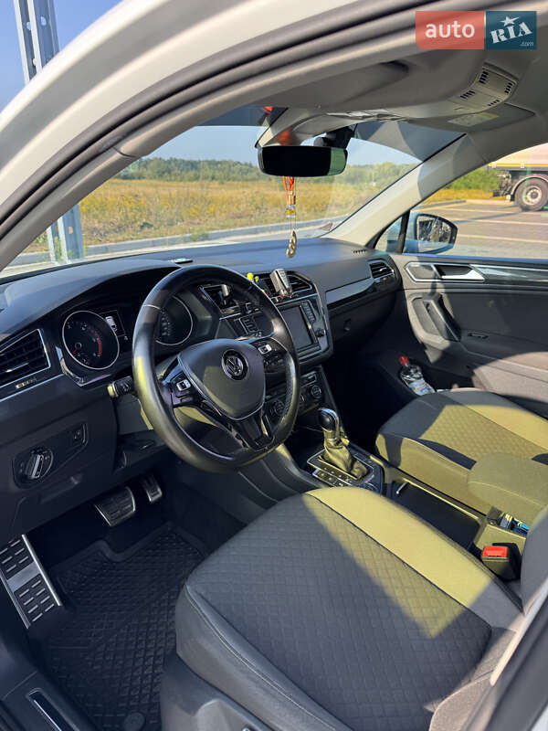 Внедорожник / Кроссовер Volkswagen Tiguan 2016 в Львове фото 8 Внедорожник / Кроссовер Volkswagen Tiguan 2016 в Львове