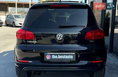 Внедорожник / Кроссовер Volkswagen Tiguan 2016 в 