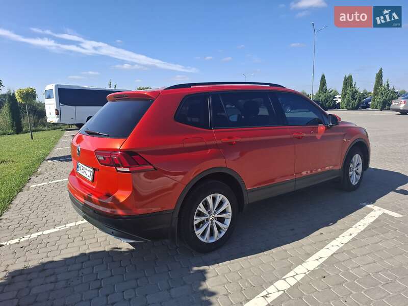 Внедорожник / Кроссовер Volkswagen Tiguan 2018 в Шепетовке
