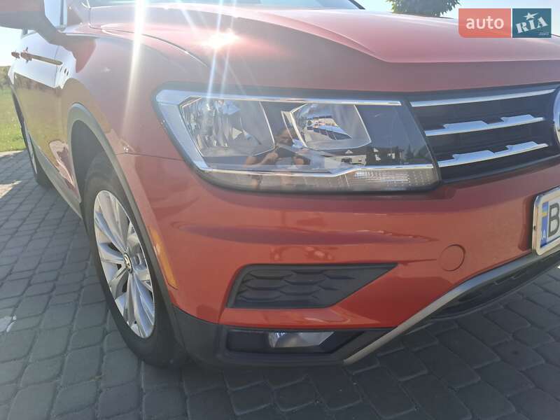 Внедорожник / Кроссовер Volkswagen Tiguan 2018 в Шепетовке