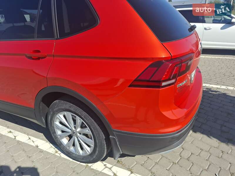 Внедорожник / Кроссовер Volkswagen Tiguan 2018 в Шепетовке