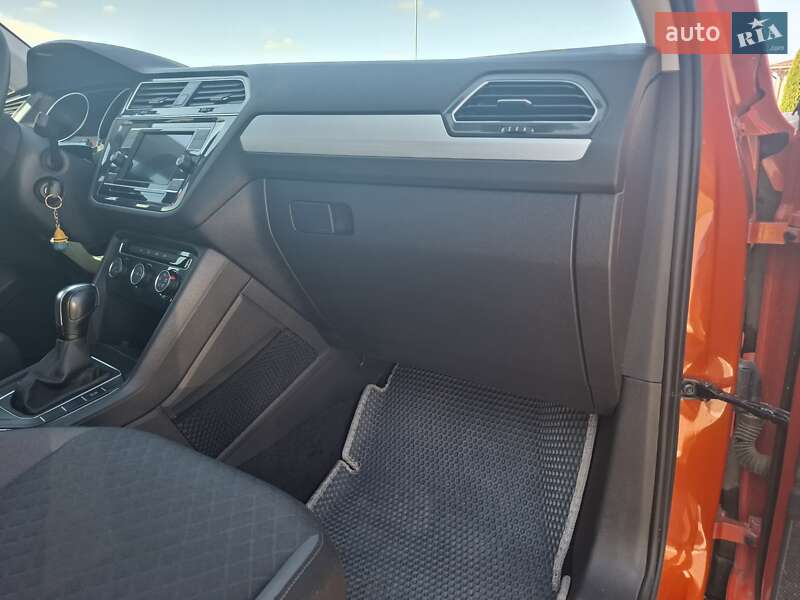 Внедорожник / Кроссовер Volkswagen Tiguan 2018 в Шепетовке