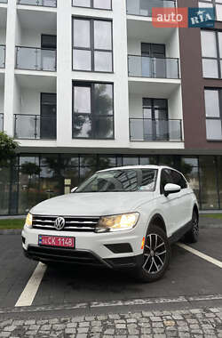 Внедорожник / Кроссовер Volkswagen Tiguan 2021 в Сваляве