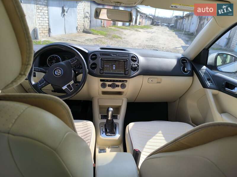 Внедорожник / Кроссовер Volkswagen Tiguan 2013 в Кривом Роге