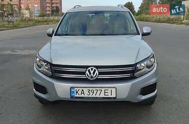 Внедорожник / Кроссовер Volkswagen Tiguan 2016 в Вышгороде