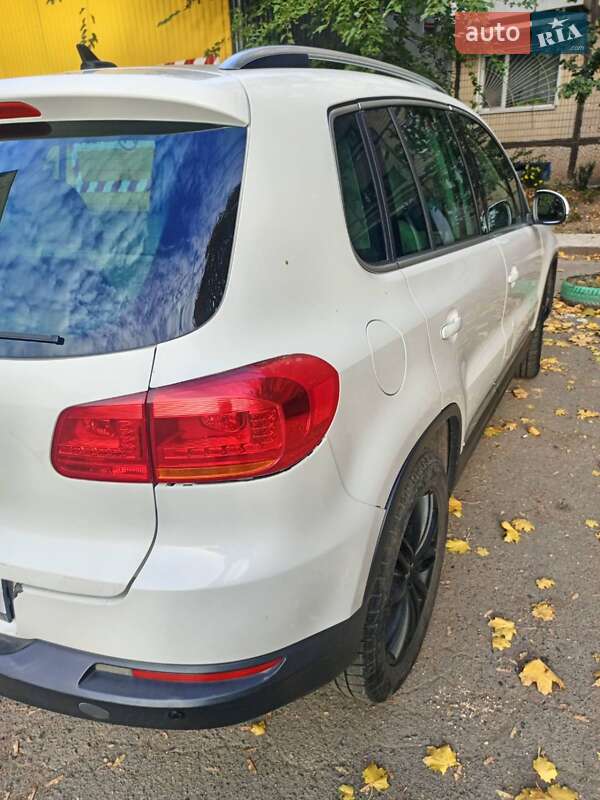 Внедорожник / Кроссовер Volkswagen Tiguan 2013 в Кривом Роге