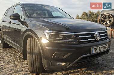 Внедорожник / Кроссовер Volkswagen Tiguan 2018 в Днепре