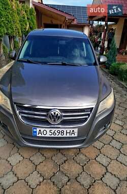 Позашляховик / Кросовер Volkswagen Tiguan 2010 в Мукачевому