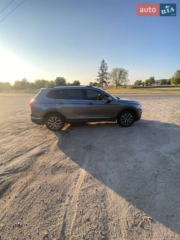 Внедорожник / Кроссовер Volkswagen Tiguan 2021 в Умани
