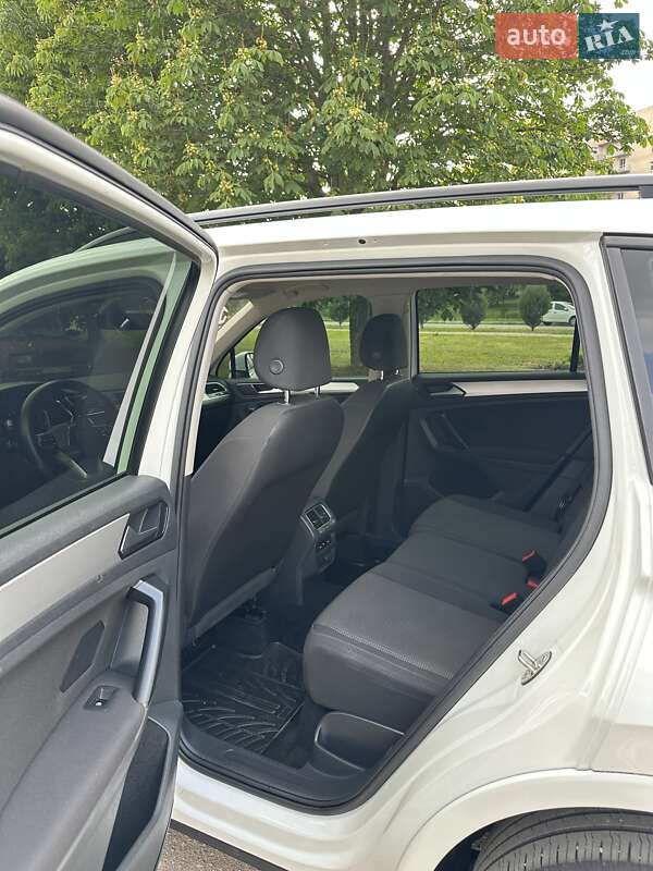 Внедорожник / Кроссовер Volkswagen Tiguan 2017 в Лозовой фото 10 Внедорожник / Кроссовер Volkswagen Tiguan 2017 в Лозовой