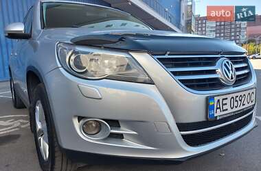 Позашляховик / Кросовер Volkswagen Tiguan 2010 в Дніпрі