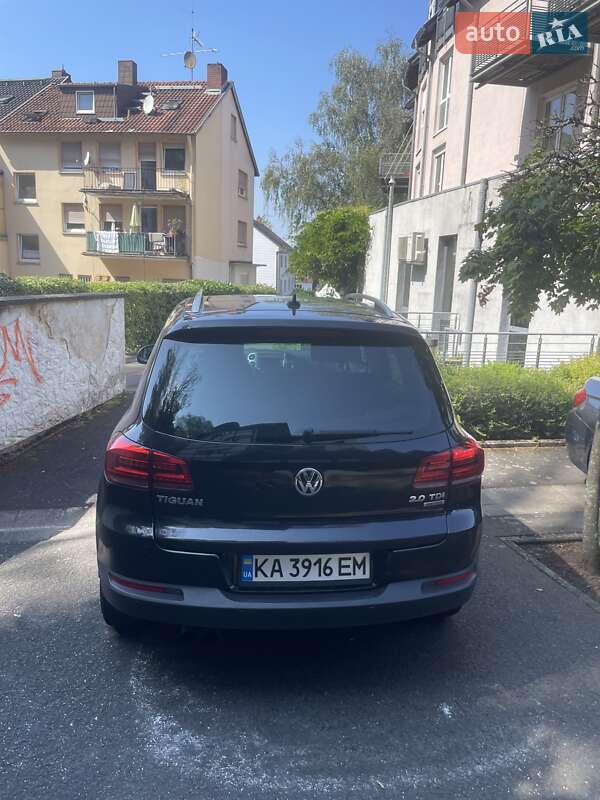 Внедорожник / Кроссовер Volkswagen Tiguan 2015 в Киеве