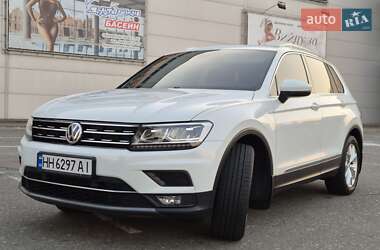 Внедорожник / Кроссовер Volkswagen Tiguan 2019 в Киеве