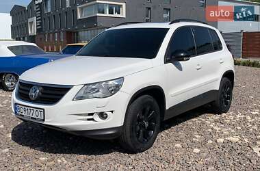 Позашляховик / Кросовер Volkswagen Tiguan 2008 в Львові