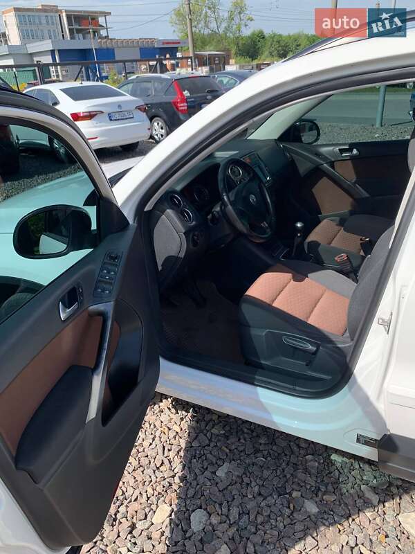 Внедорожник / Кроссовер Volkswagen Tiguan 2008 в Львове