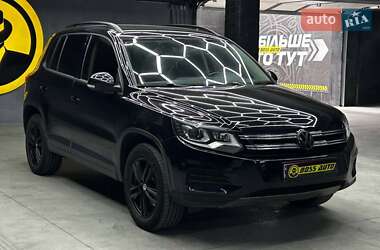 Внедорожник / Кроссовер Volkswagen Tiguan 2015 в Черновцах