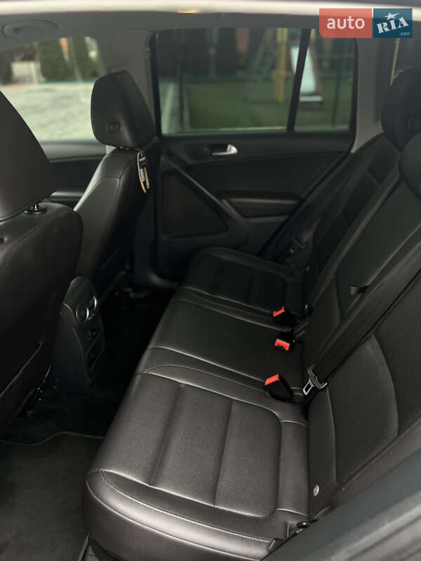 Внедорожник / Кроссовер Volkswagen Tiguan 2013 в Львове