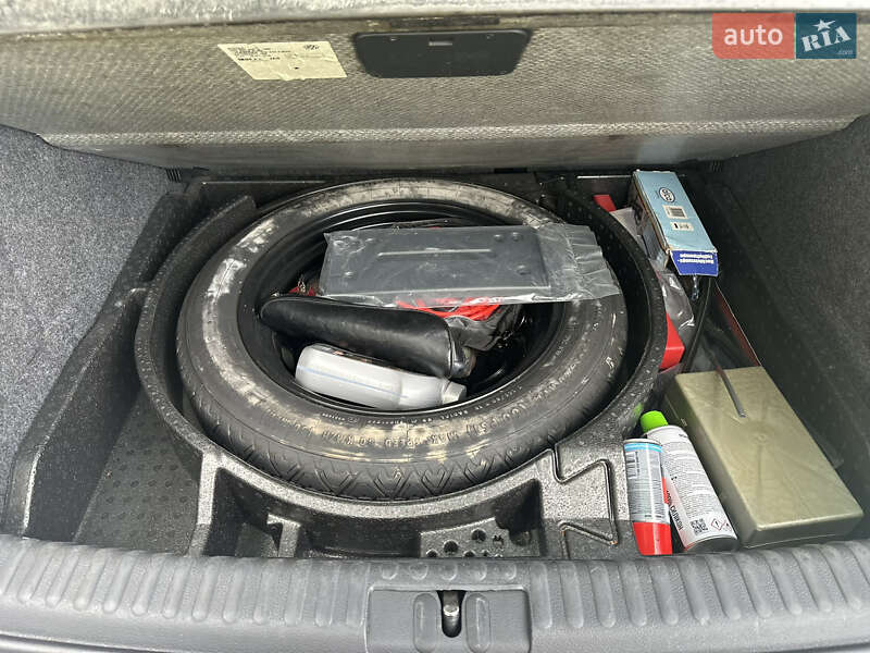 Позашляховик / Кросовер Volkswagen Tiguan 2012 в Києві