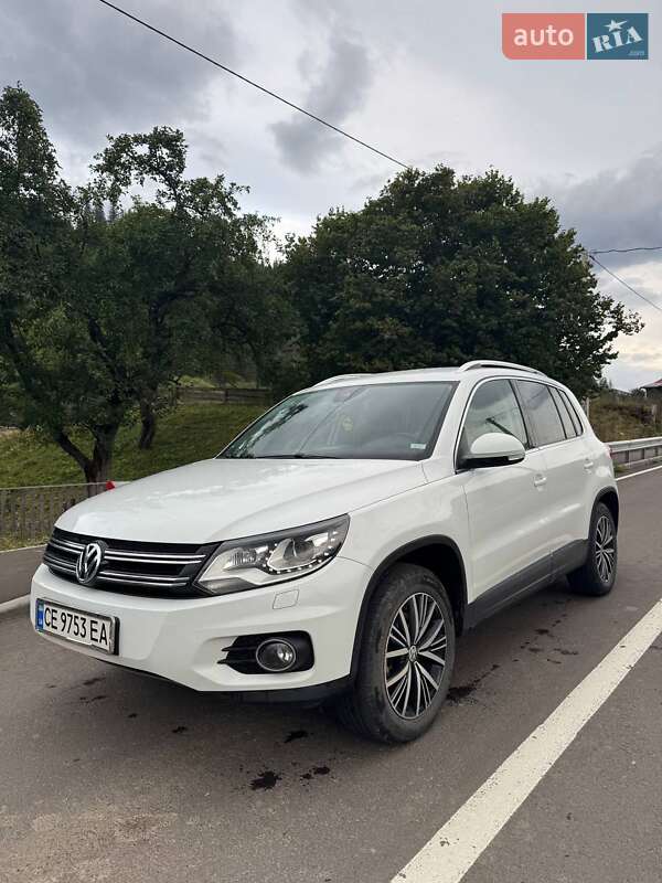Внедорожник / Кроссовер Volkswagen Tiguan 2014 в Черновцах