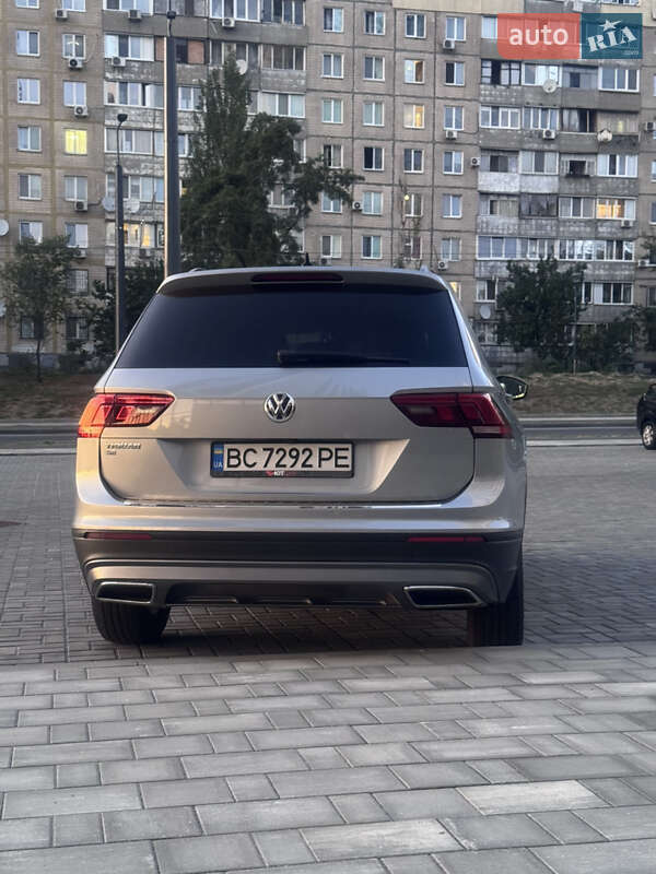 Внедорожник / Кроссовер Volkswagen Tiguan 2019 в Днепре фото 13 Внедорожник / Кроссовер Volkswagen Tiguan 2019 в Днепре