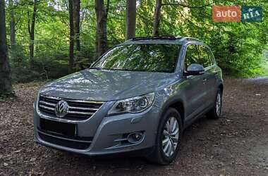 Внедорожник / Кроссовер Volkswagen Tiguan 2008 в Самборе