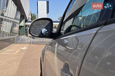 Внедорожник / Кроссовер Volkswagen Tiguan 2011 в 