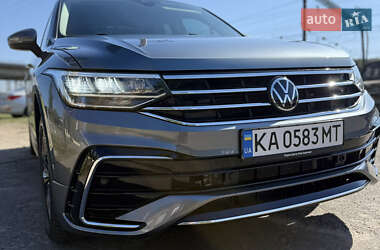 Внедорожник / Кроссовер Volkswagen Tiguan 2021 в Киеве