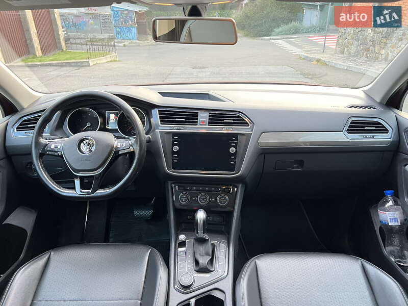 Позашляховик / Кросовер Volkswagen Tiguan 2017 в Києві