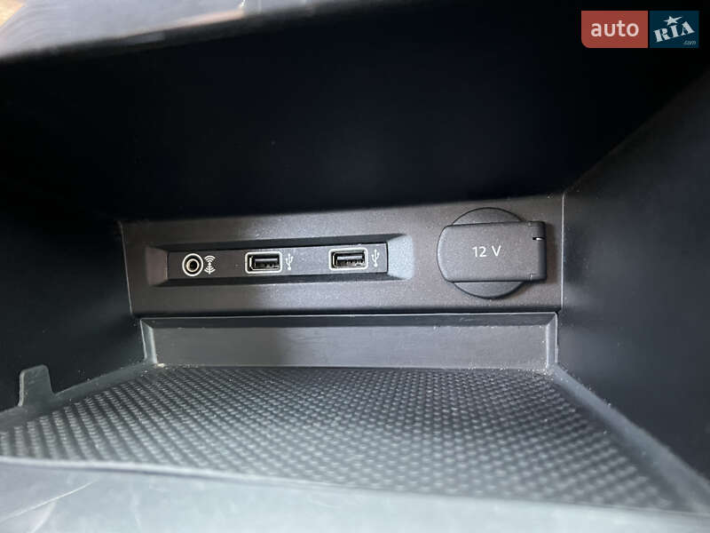 Позашляховик / Кросовер Volkswagen Tiguan 2017 в Києві