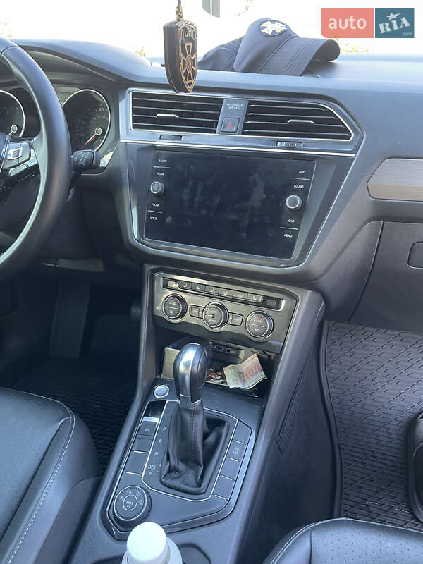 Внедорожник / Кроссовер Volkswagen Tiguan 2018 в Черновцах