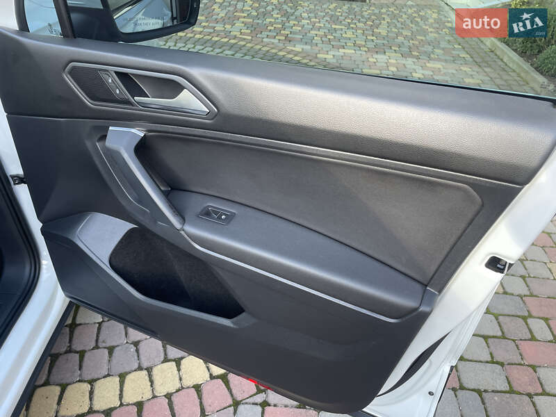 Внедорожник / Кроссовер Volkswagen Tiguan 2018 в Черновцах