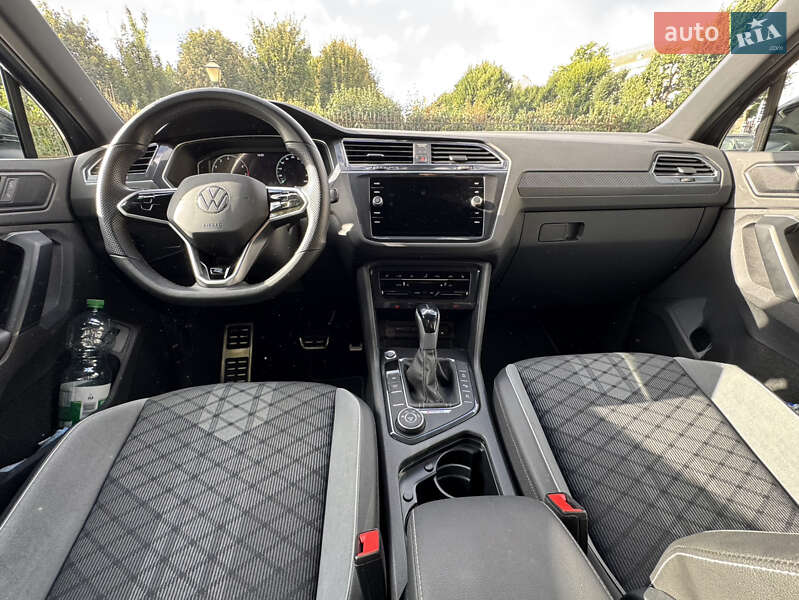 Внедорожник / Кроссовер Volkswagen Tiguan 2023 в Киеве