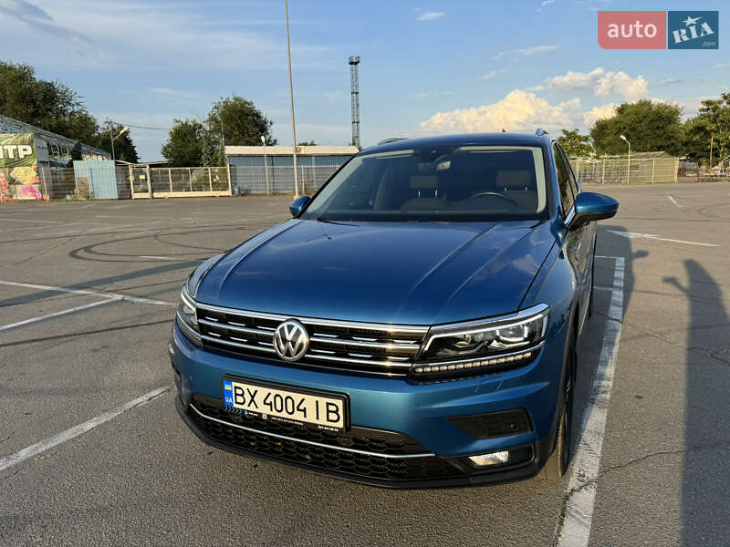 Внедорожник / Кроссовер Volkswagen Tiguan 2017 в Луцке
