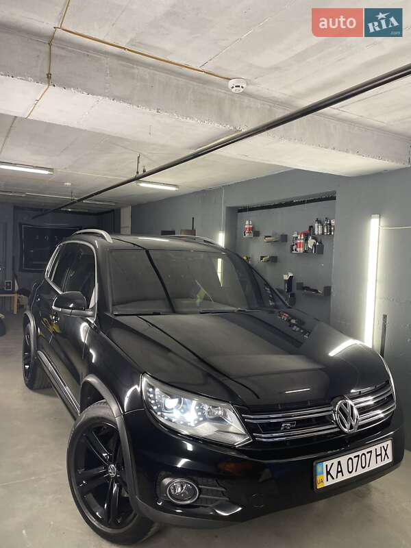 Внедорожник / Кроссовер Volkswagen Tiguan 2014 в Киеве