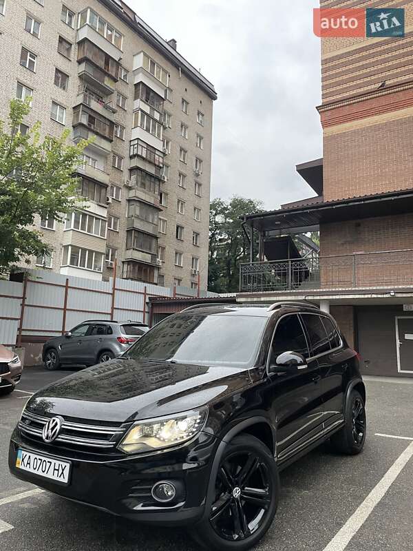 Внедорожник / Кроссовер Volkswagen Tiguan 2014 в Киеве