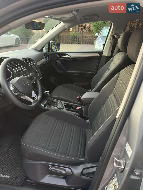 Внедорожник / Кроссовер Volkswagen Tiguan 2023 в Тернополе