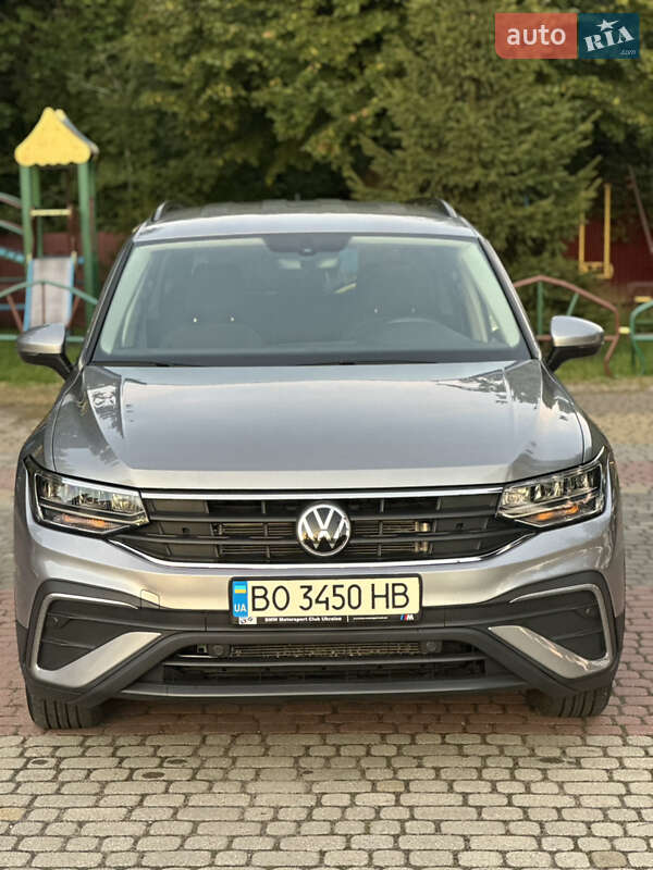 Внедорожник / Кроссовер Volkswagen Tiguan 2023 в Тернополе