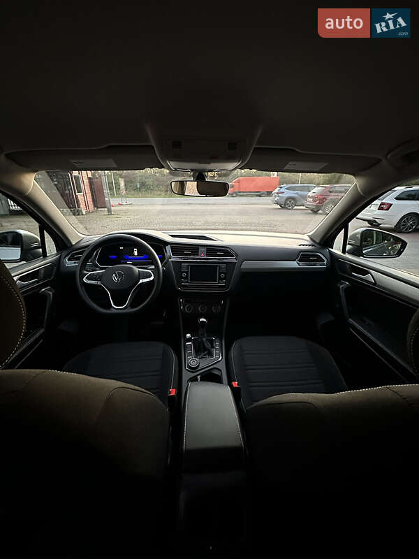 Внедорожник / Кроссовер Volkswagen Tiguan 2023 в Тернополе